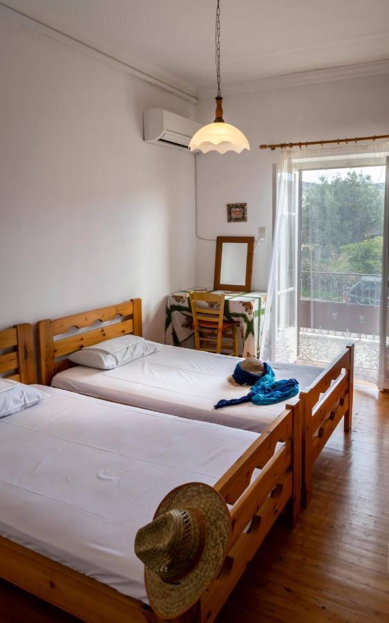 Chrysanthi Apartments Kardhamili Ngoại thất bức ảnh